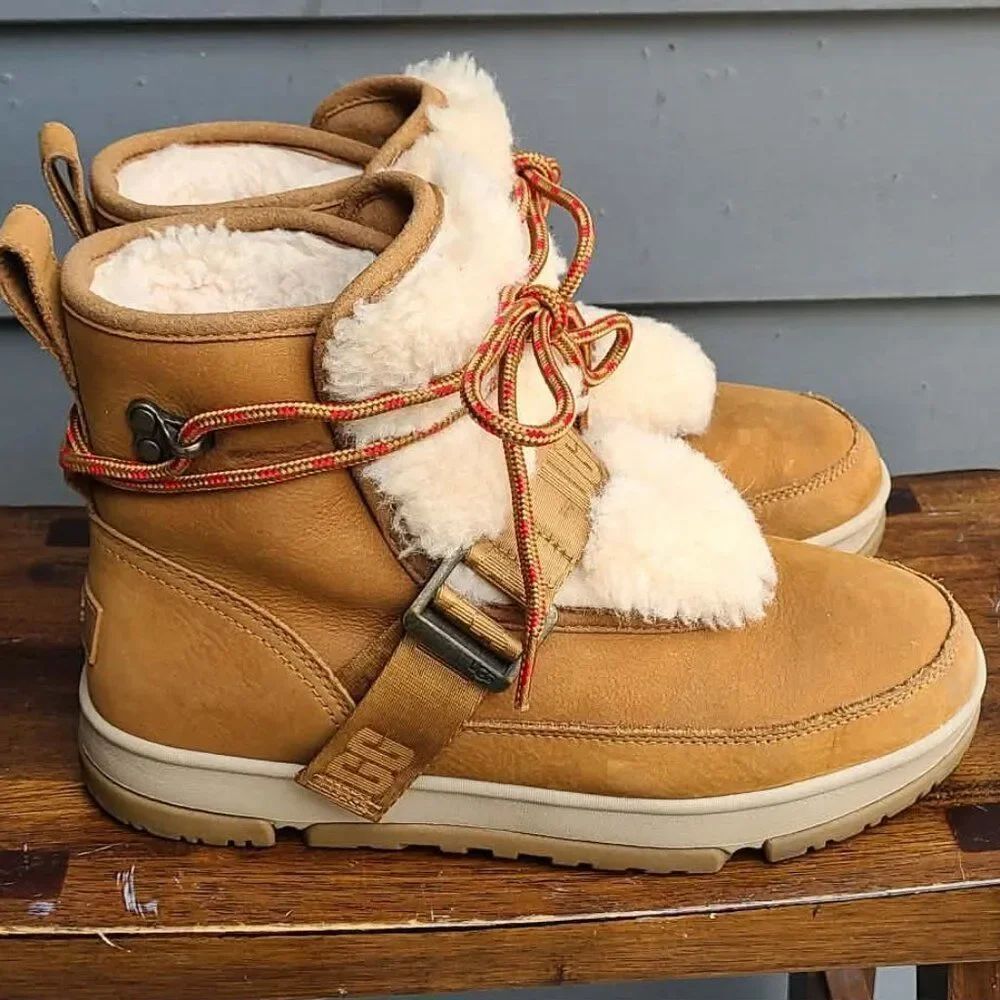 UGG Classic Weather Hiker Chestnut Suede Off White Shearling size 9